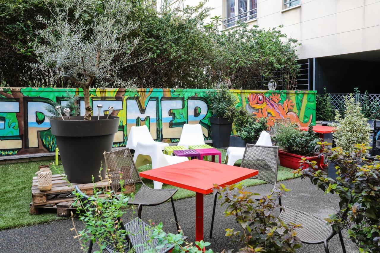 Ibis Paris Porte De Clichy Centre Exterior photo